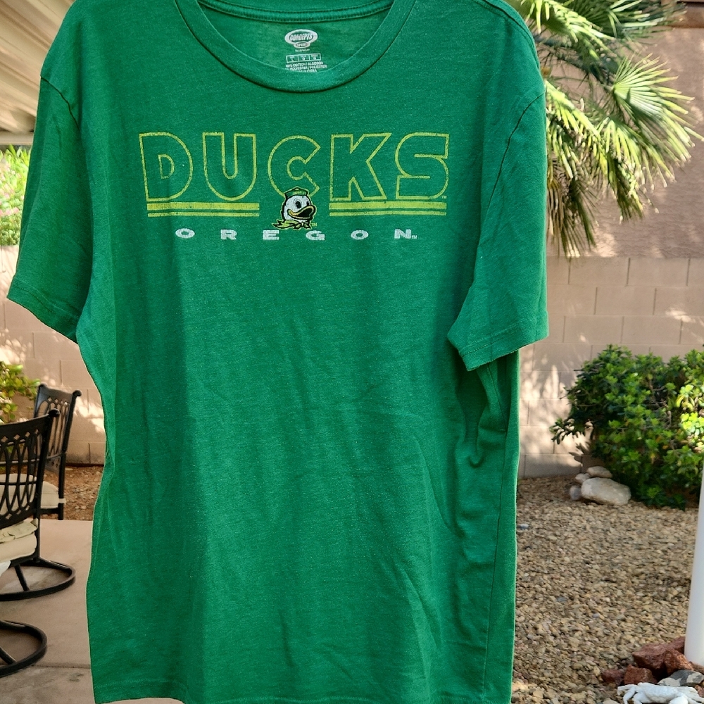 Concepts Sports Mens Large Oregon Ducks Green Graphic T-Shirt